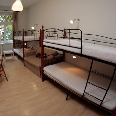 Pit Stop Hostel พอซนาน ภายนอก รูปภาพ