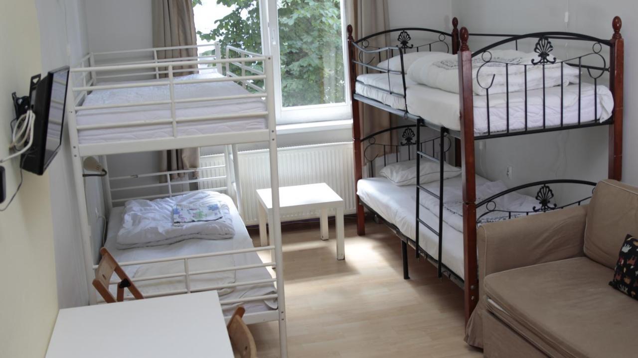 Pit Stop Hostel พอซนาน ภายนอก รูปภาพ