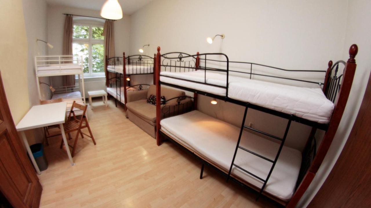 Pit Stop Hostel พอซนาน ภายนอก รูปภาพ